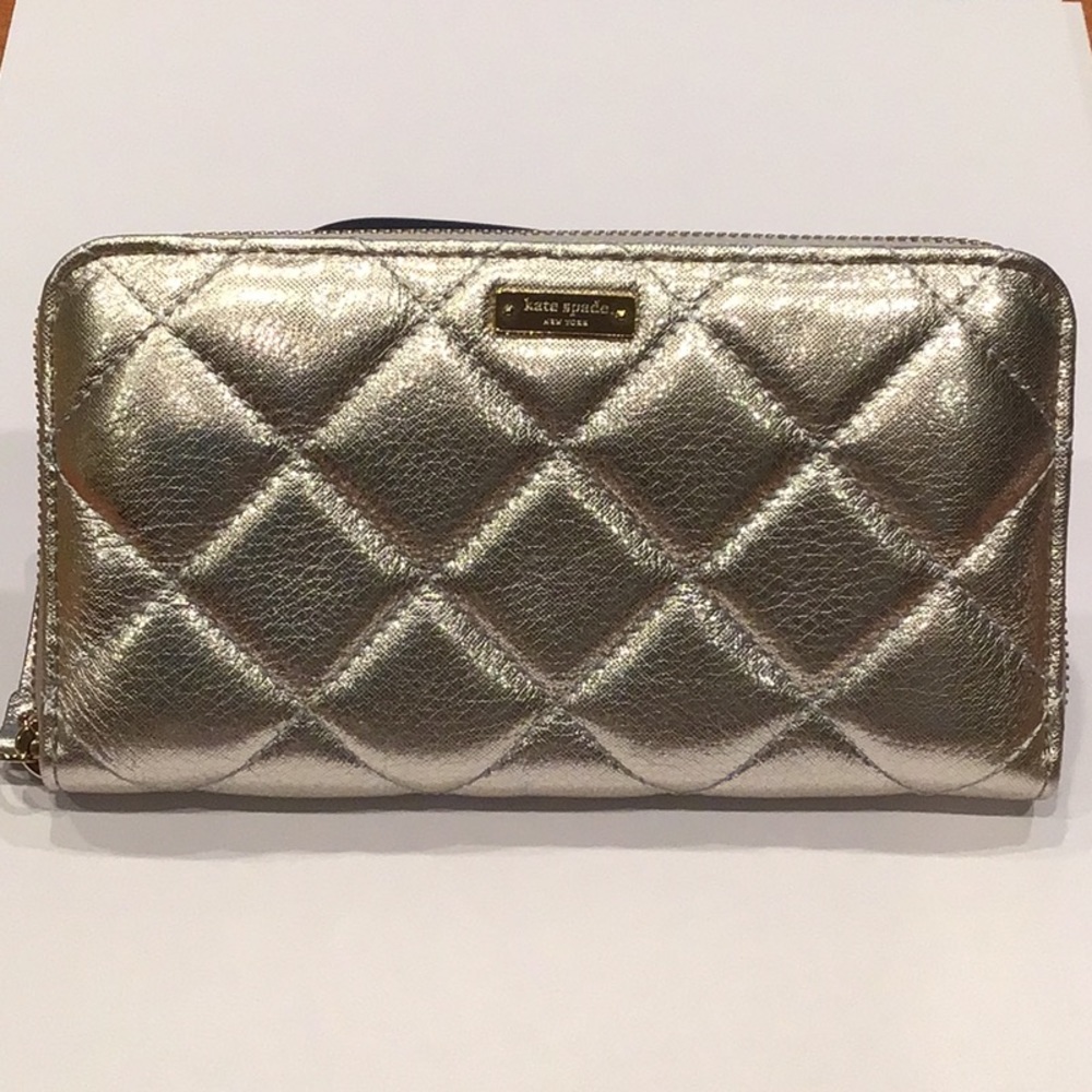 NWT Kate Spade Silver Quilted Metallic Wallet